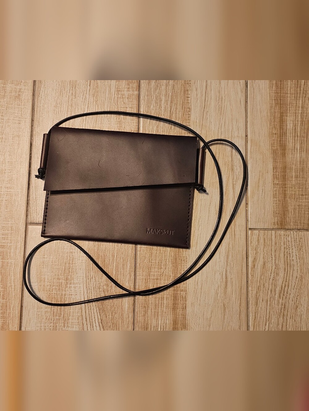 MAKSKUT Minimalist Brown Leather Shoulder Pouch Bag Messenger Crossbody Travel